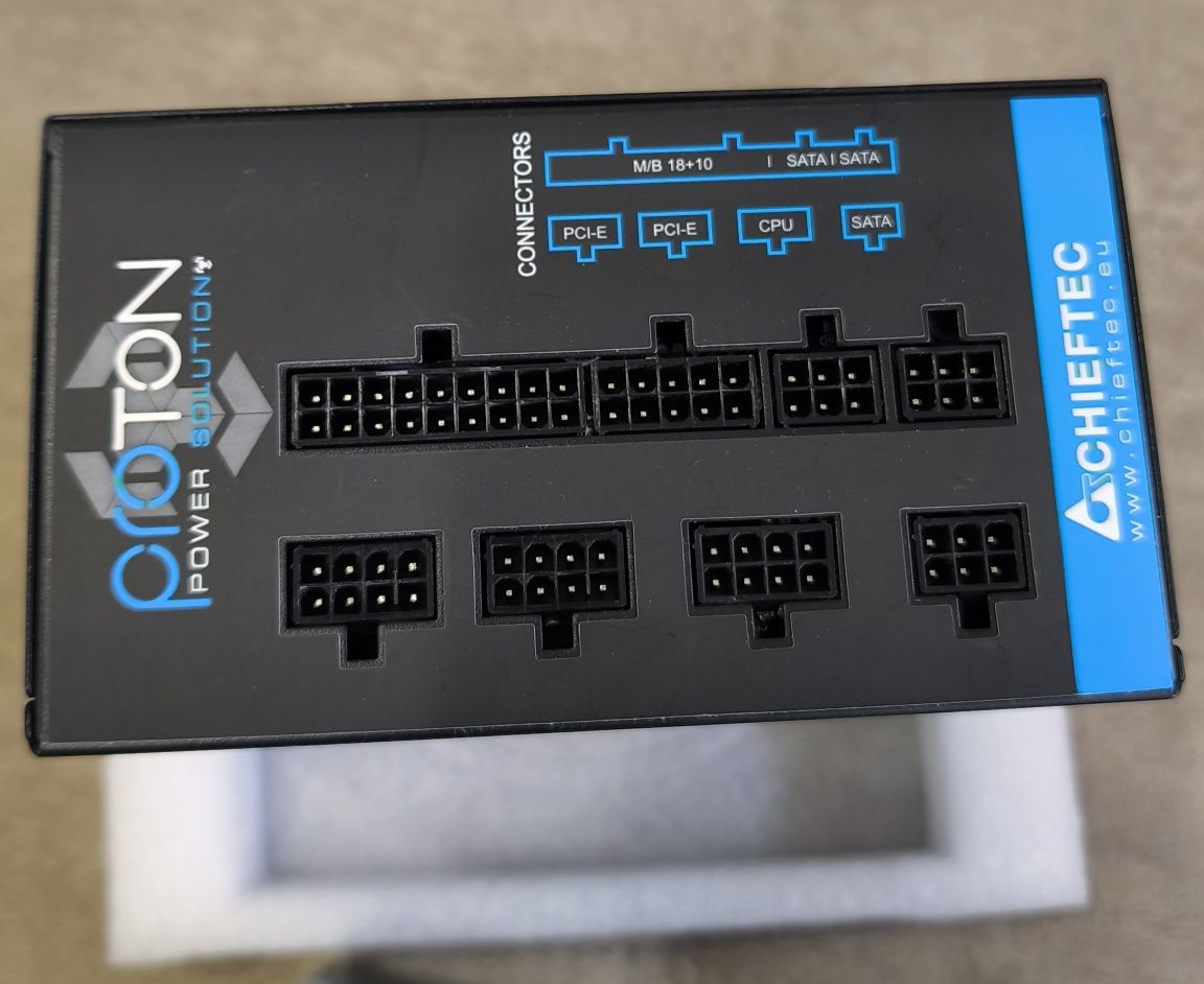 Блок питания для ПК CHIEFTEC PROTON 750w