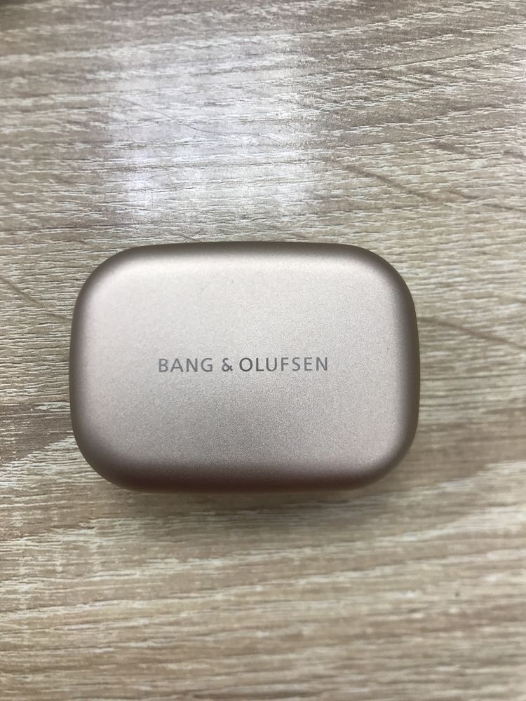 Наушники Bang Olufsen ТМ79