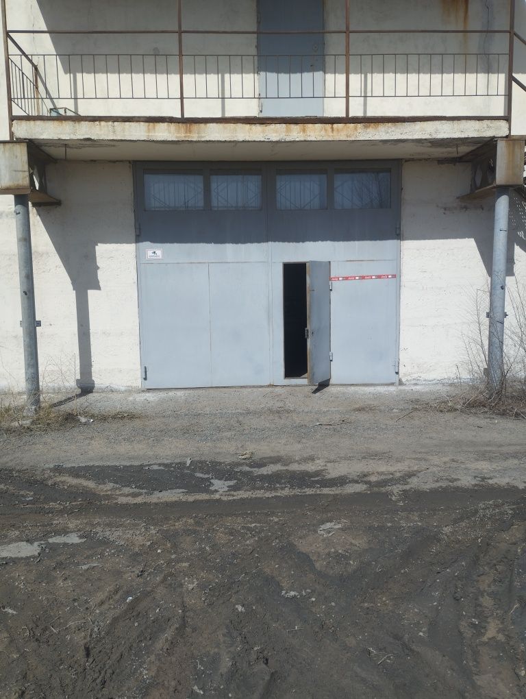 Сдам склад 160м2 и 50м2.