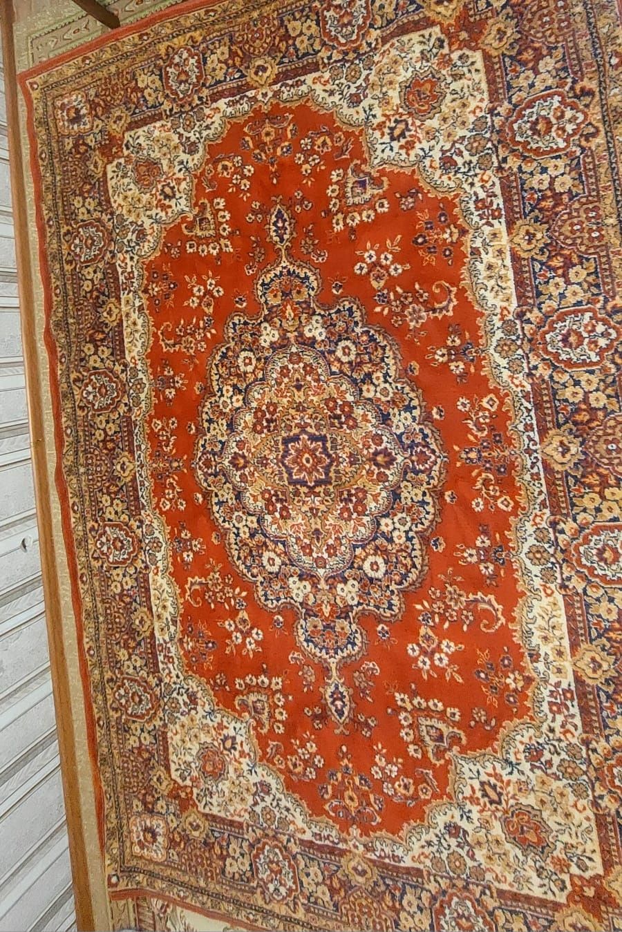 Ковёр в отличном состоянии
