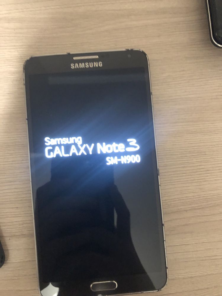 Продам samsung galaxy note 3 n900 32/2