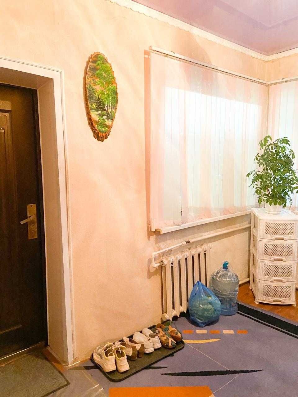 Продам 3 комн дом на ул. Маляров в Восточной части города.