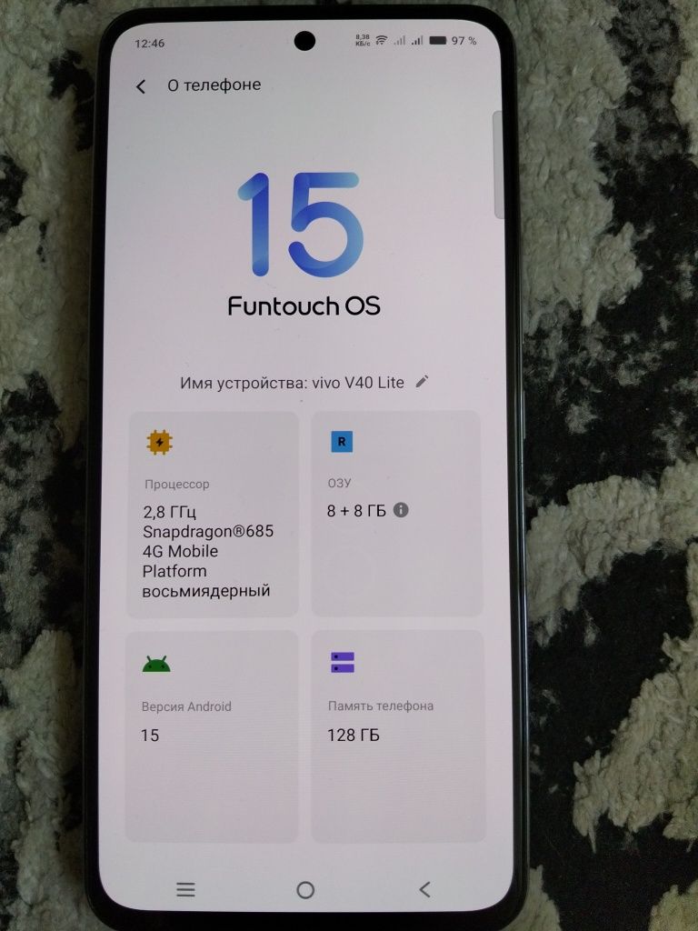 Продам телефон Виво V40 Lite
