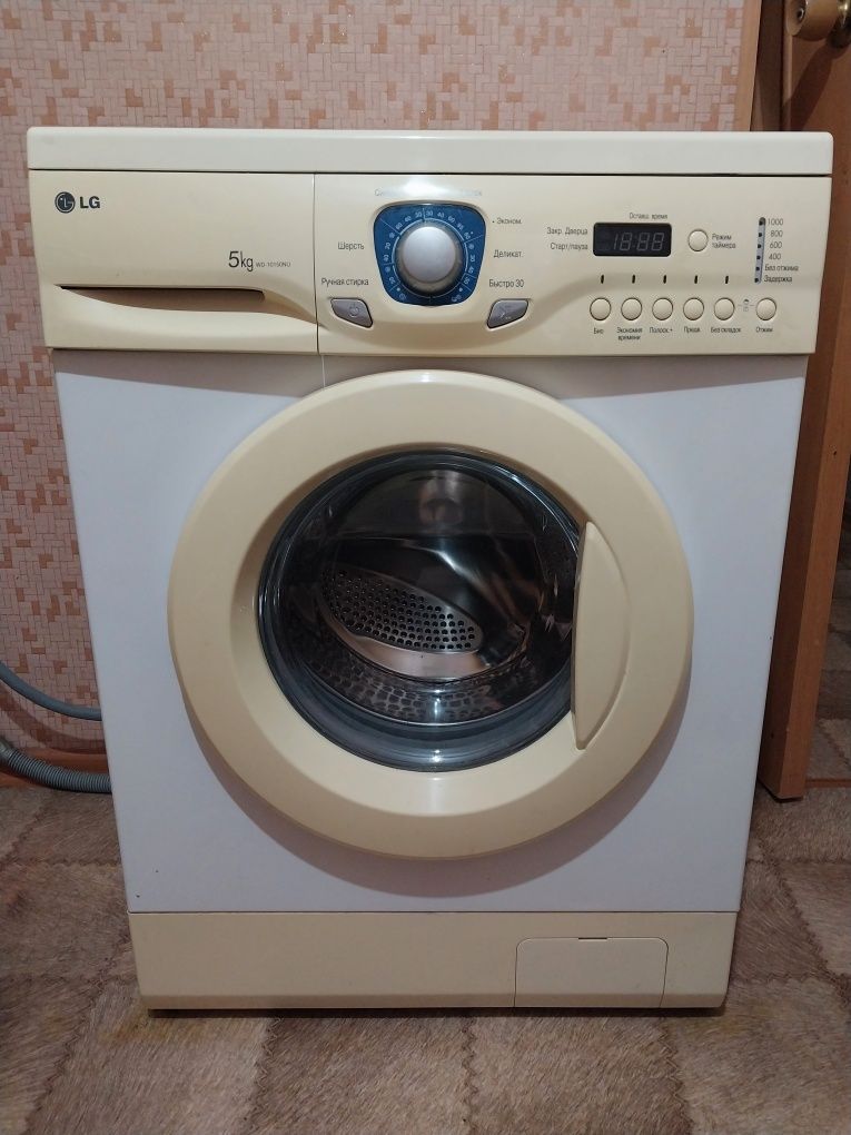 Продам стиральную машинку