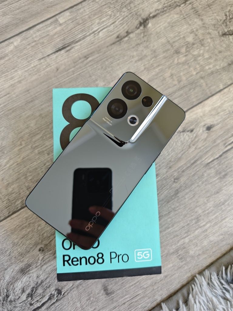 Смартфон Oppo reno 8 pro