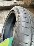 Продам две шины 245/40/r18