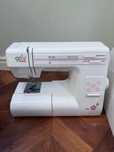 Продам швейную машину Janome и оверлок Elna 664