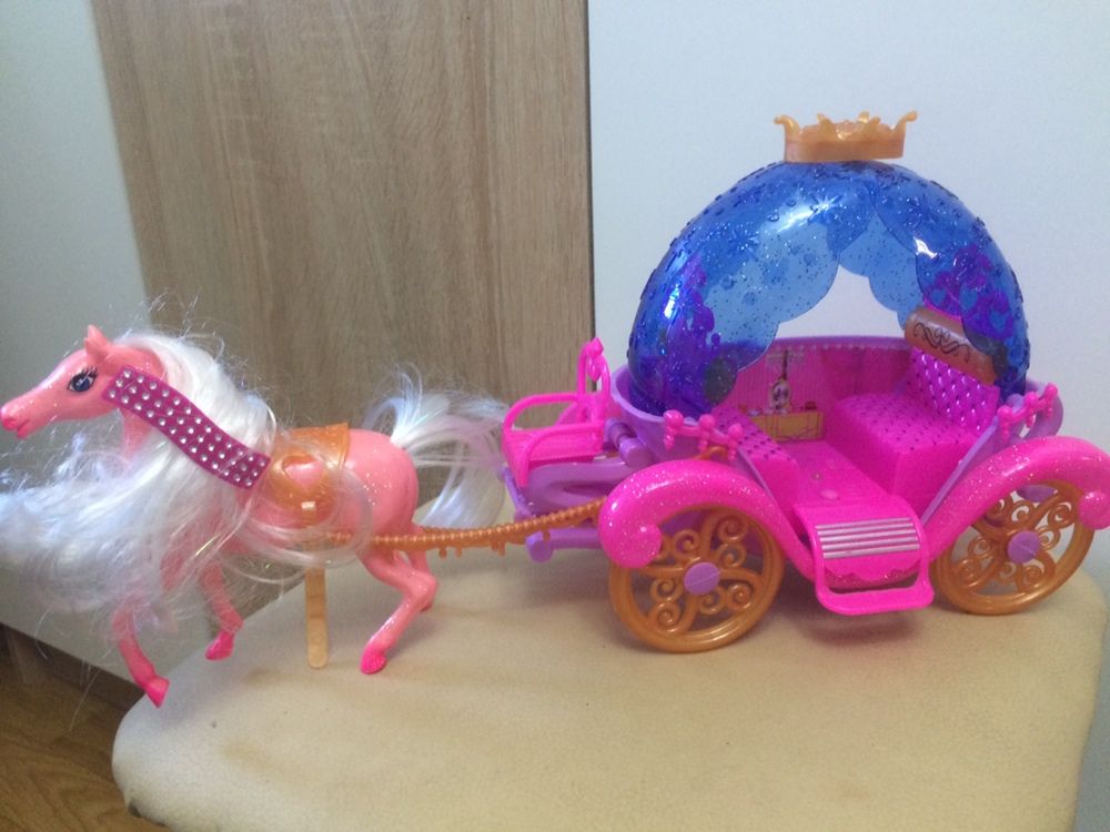 Интерактивный автобус, игрушки