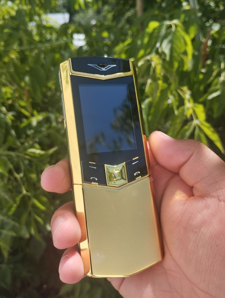 Vertu signature S модели