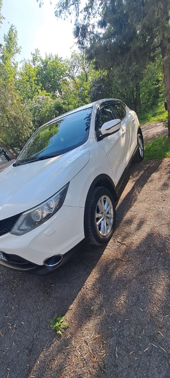 Продам Nissan qashqai 2014