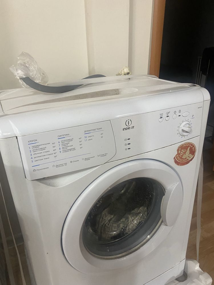 Продам стиральную машину сост 8/10