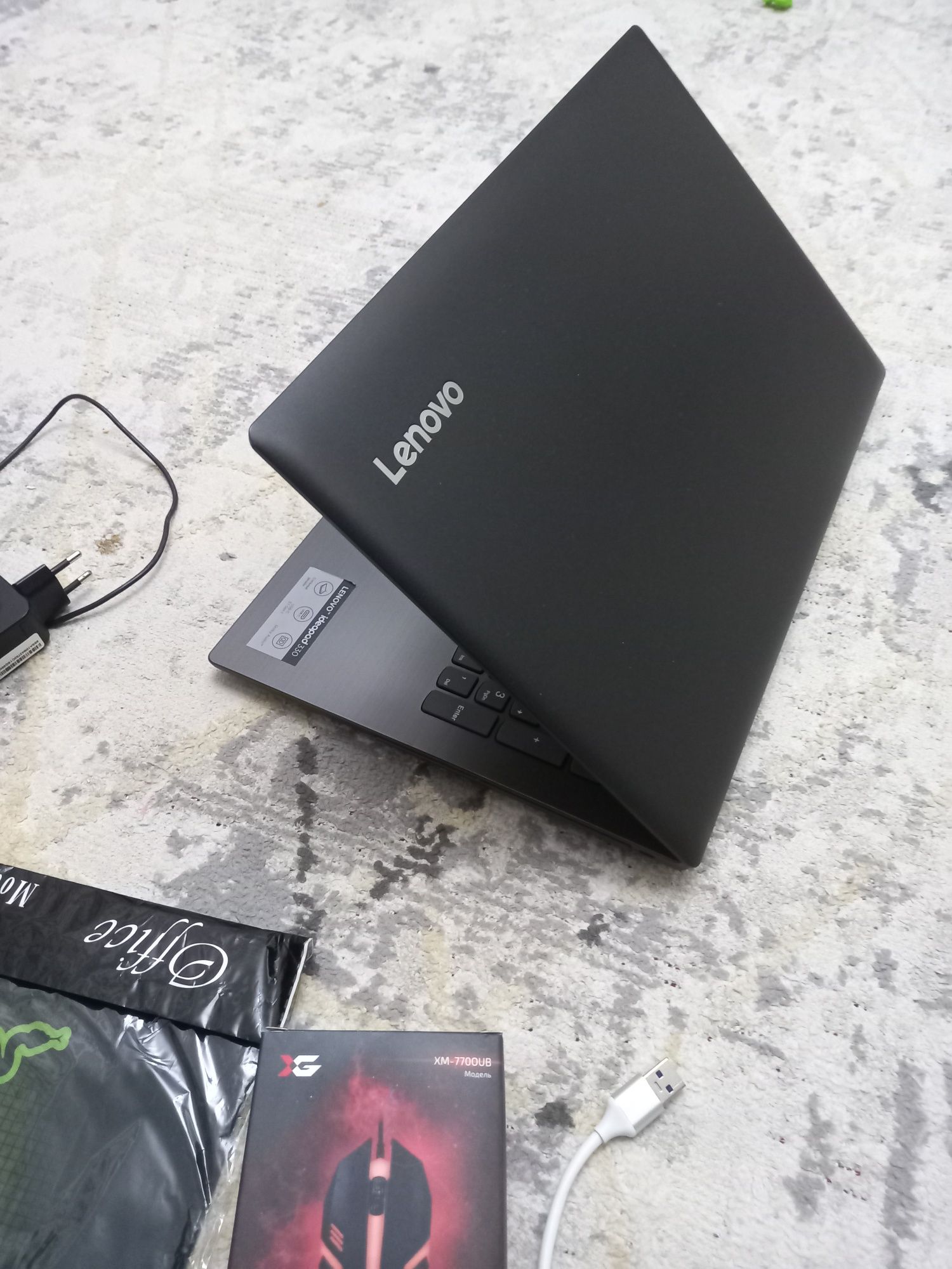 Почти новый ноутбук SSD128GB + HDD1000GB