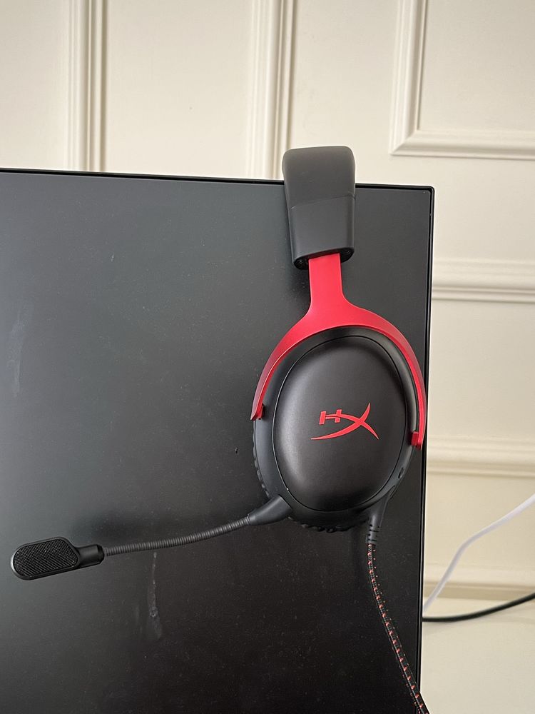 Наушники HyperX Cloud III