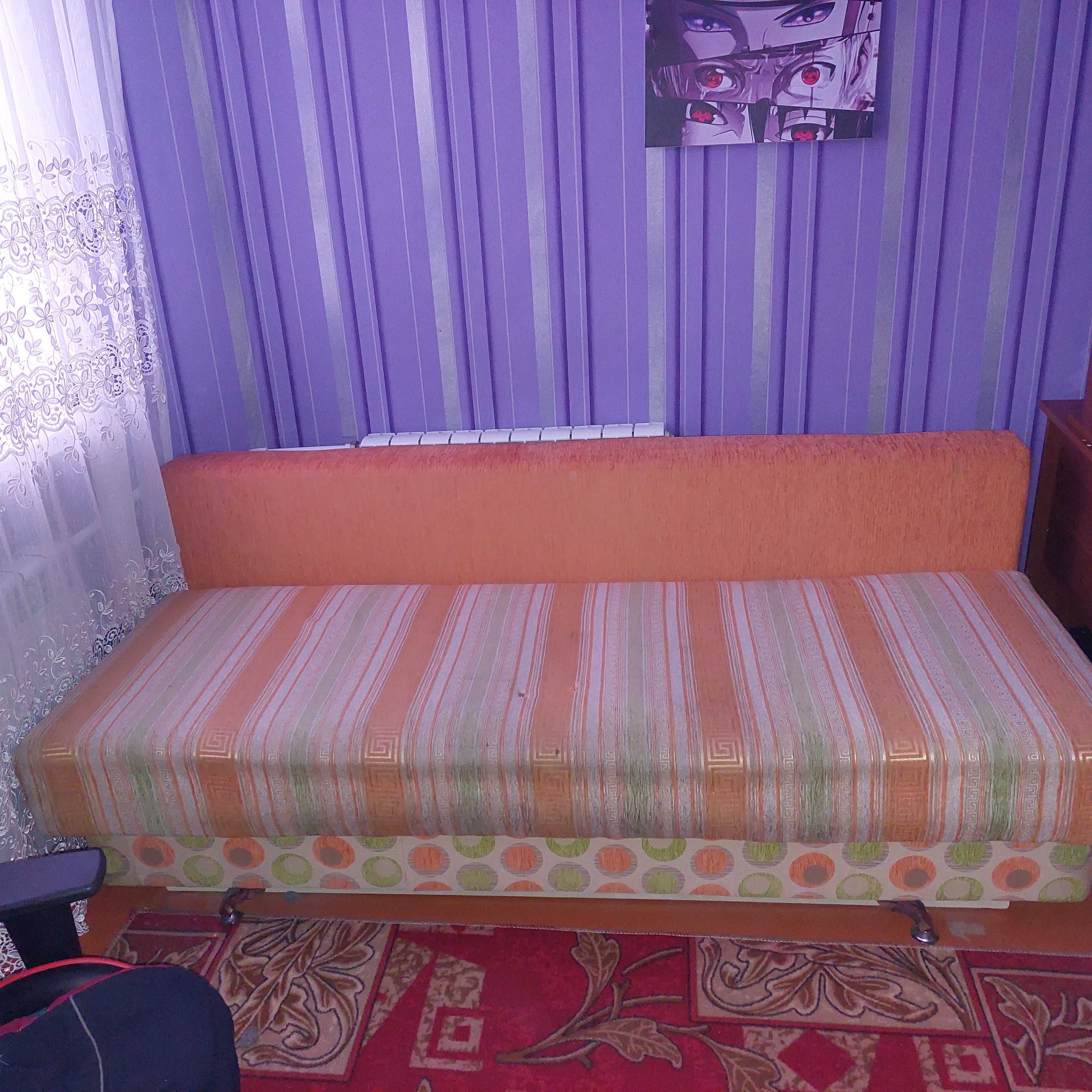 Продам диван, кровать 2-х спальная, тахта, компьютерный стол