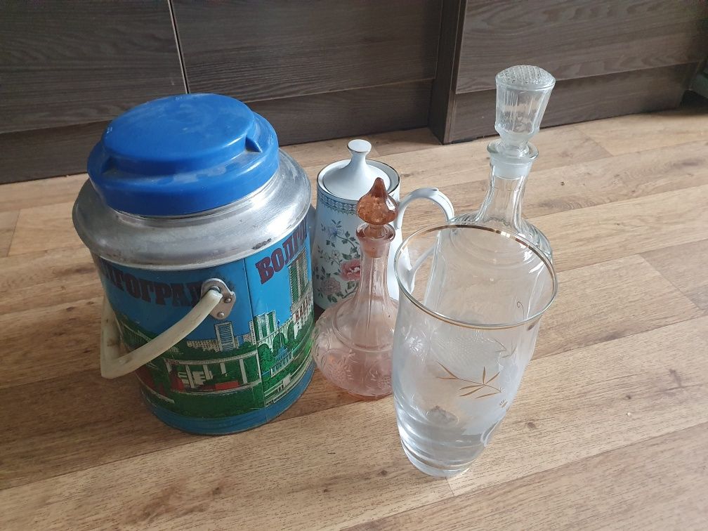 Продам комплект посуды