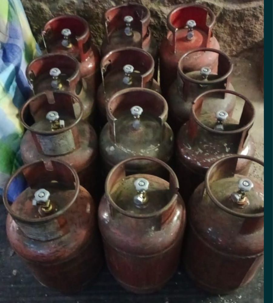 Продам газ балоны пустой и полный  27л 10 кг 50л 20 кг