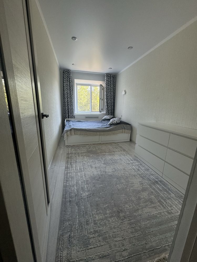 Продам 3-комнатную квартиру в центре