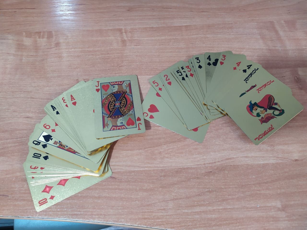 Продам карты игральные