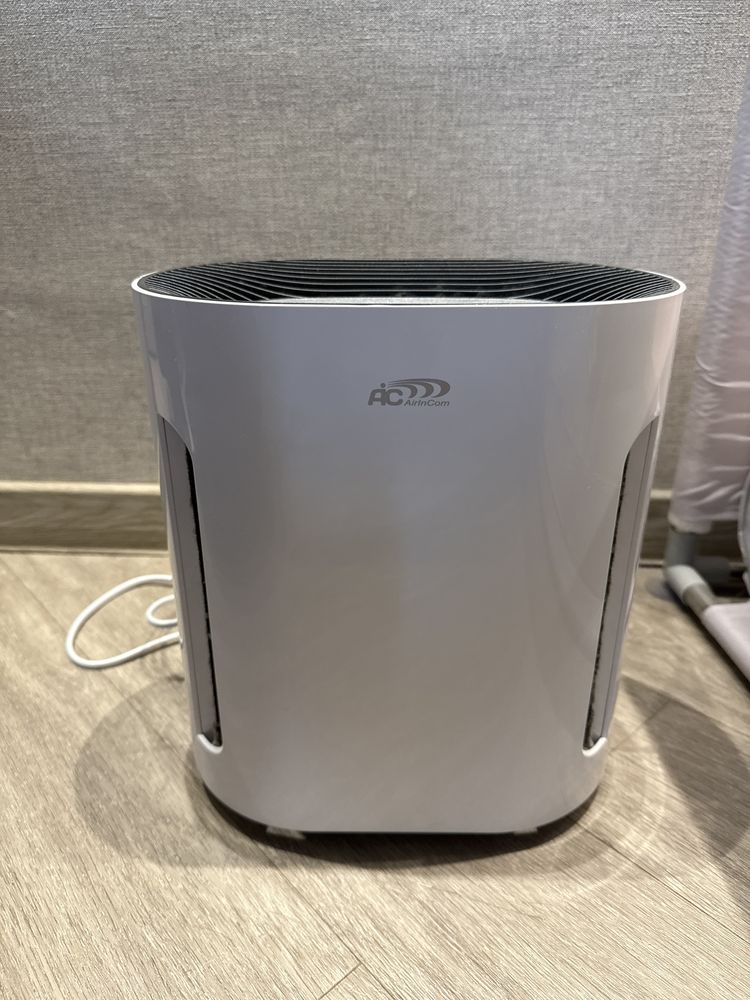Очиститель воздуха AIC CF8005 белый