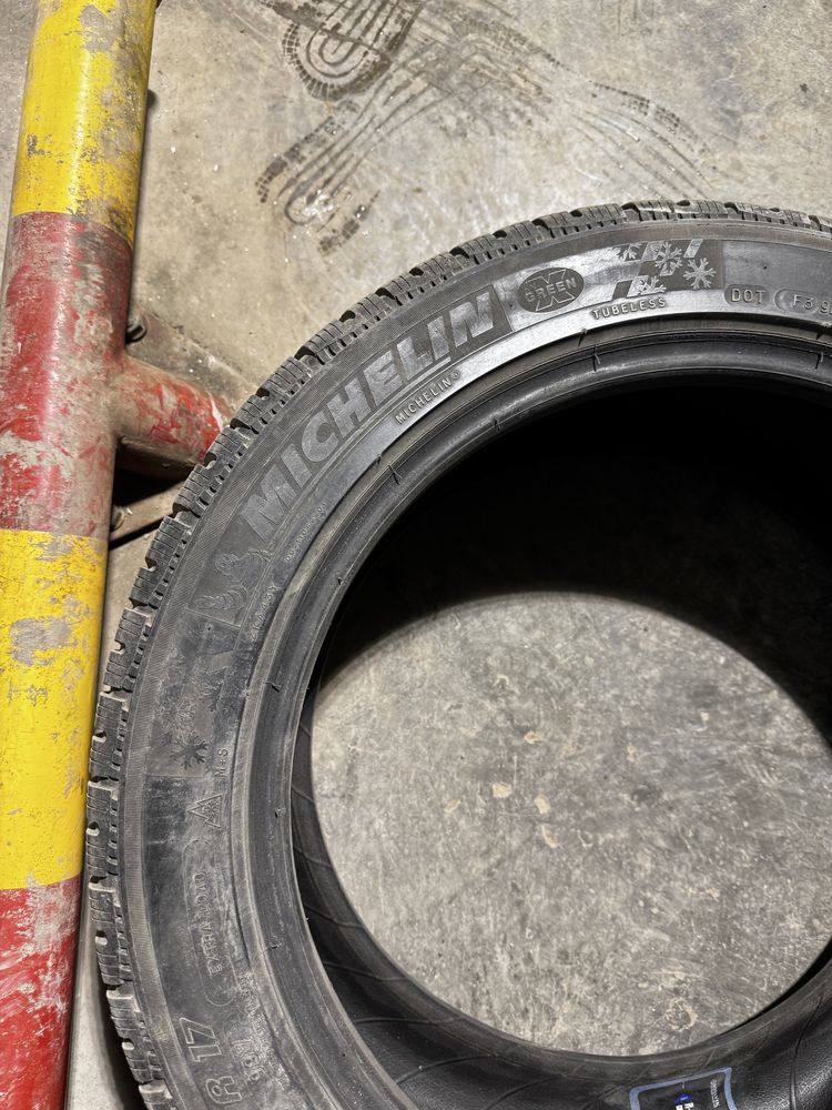 Зимние шины Michelin 245/45 R17