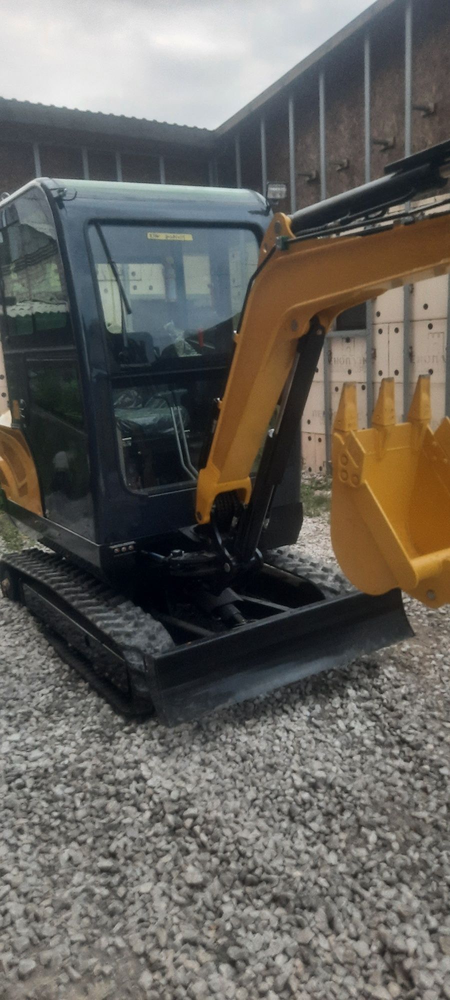 Продам мини экскаватор новый RIPPA 330