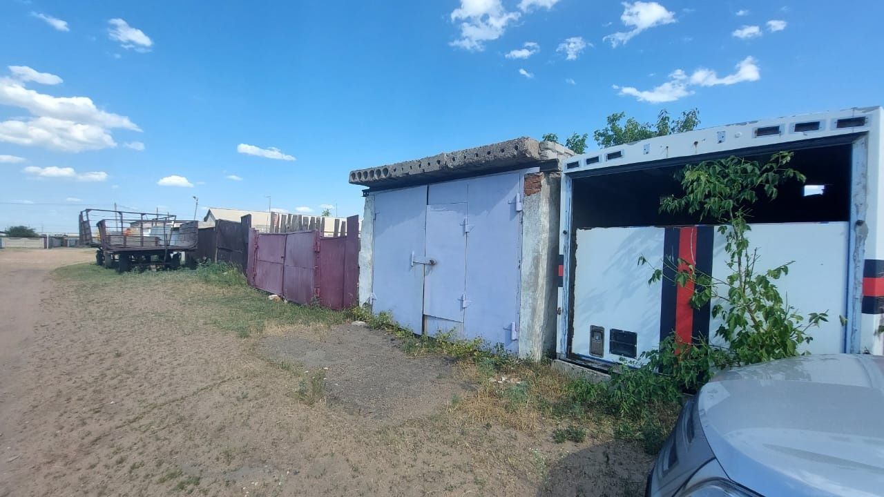 Продам часть дома Павлодар село заря четыре комнаты, огород, постройки