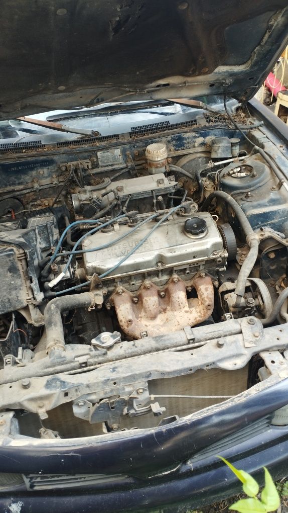Galant  запчасти Продам