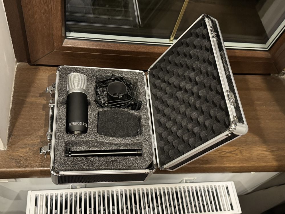 Микрофон Trust GXT 252 Emita Streaming Microphone