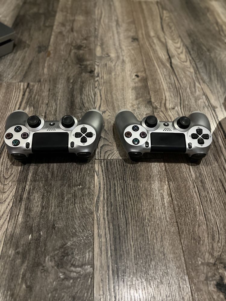 Sony Playstation 4 Slim