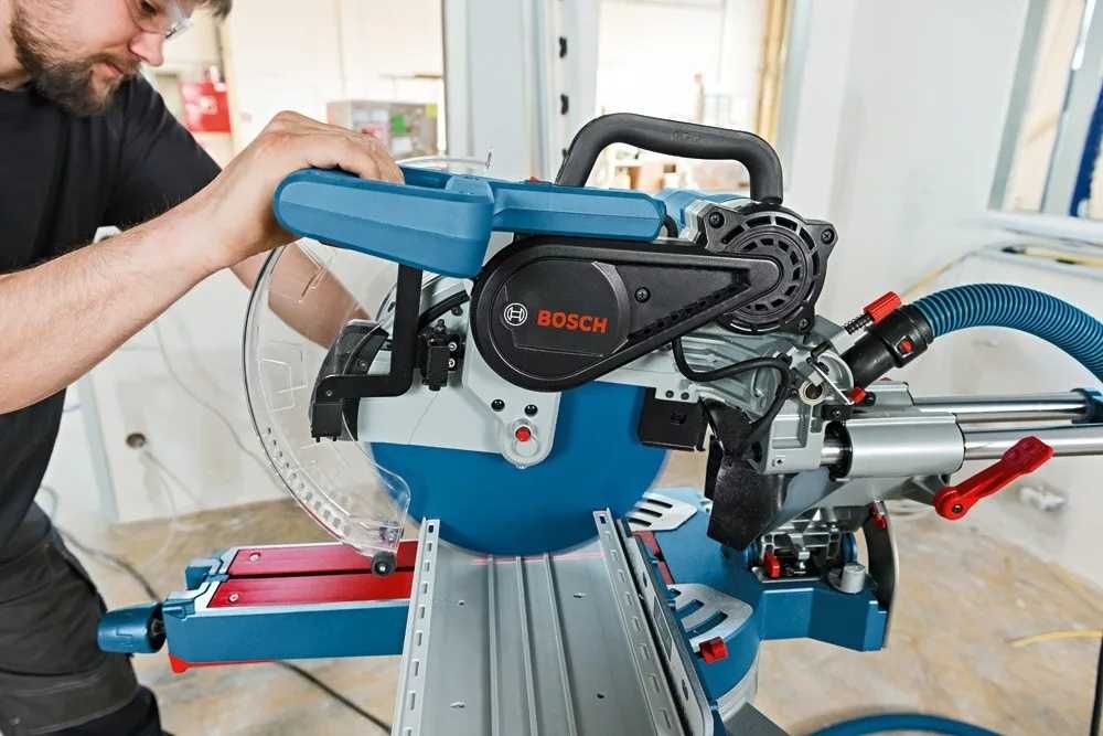Дисковая пила Bosch GCM 12 SDE