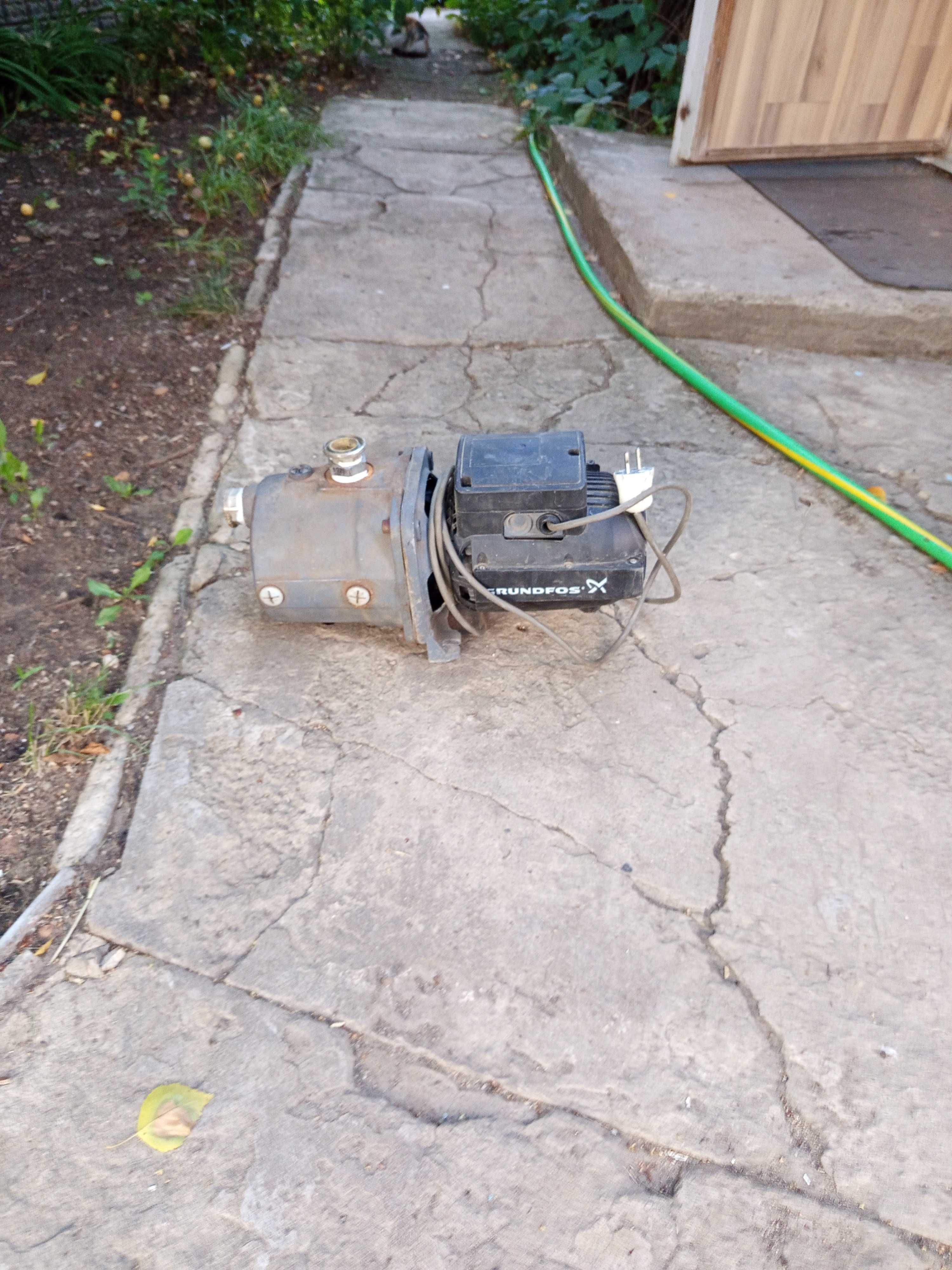 Насос для воды GRUNDFOS