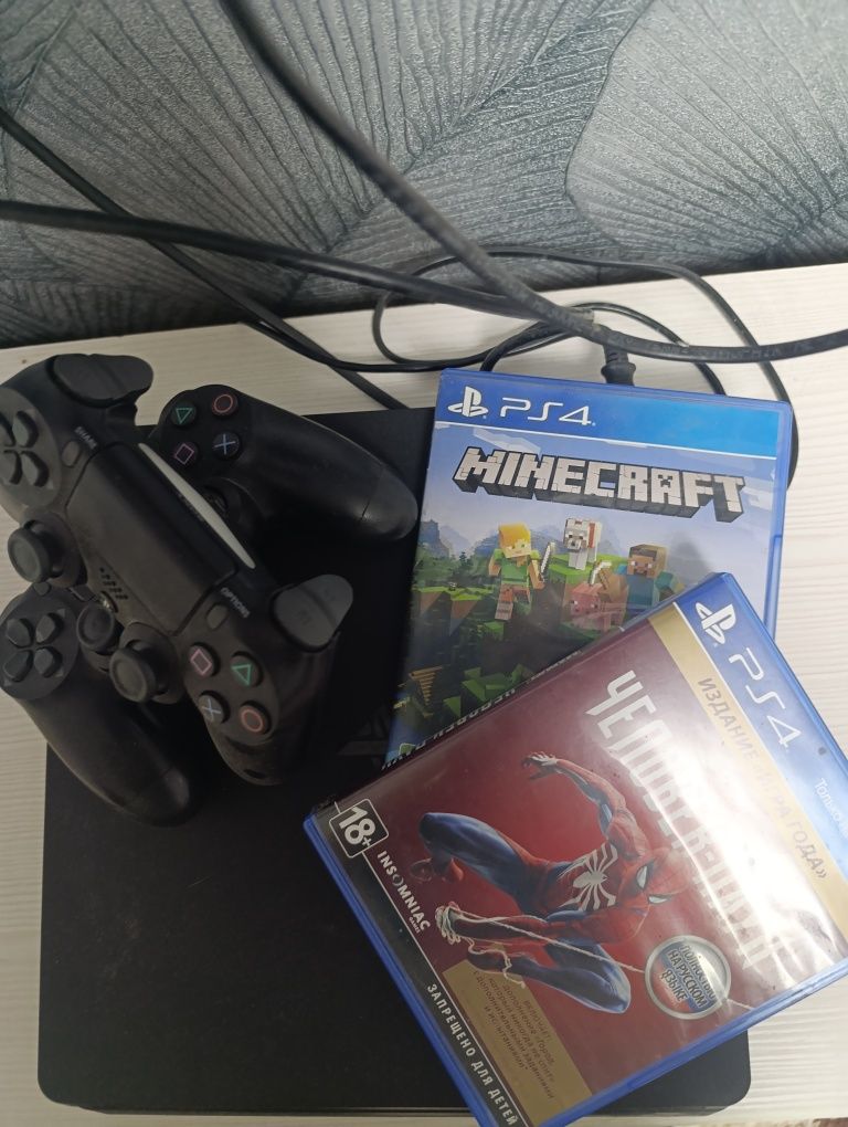 Ps4 продоеться с играми и джостиками