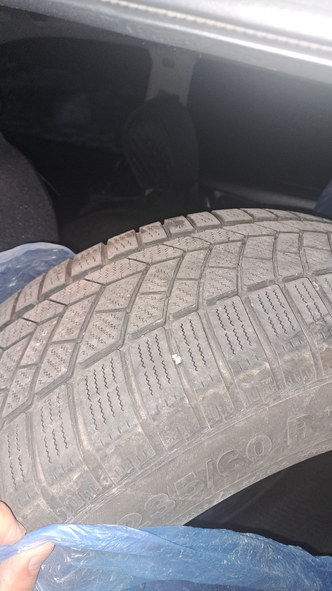 Шины 235/60 R18 хорошие состояние