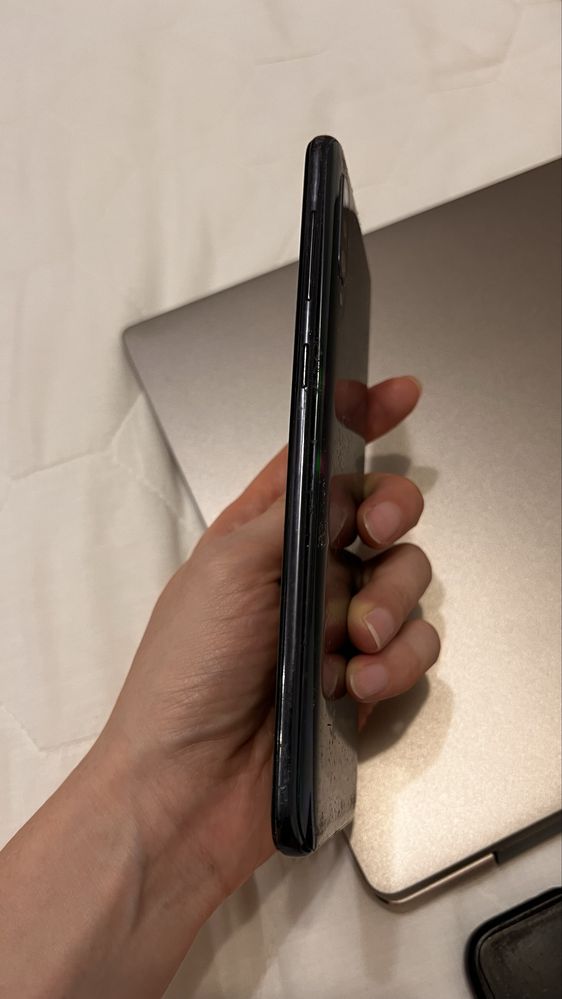 Продам смартфон Samsung Galaxy A50 64GB