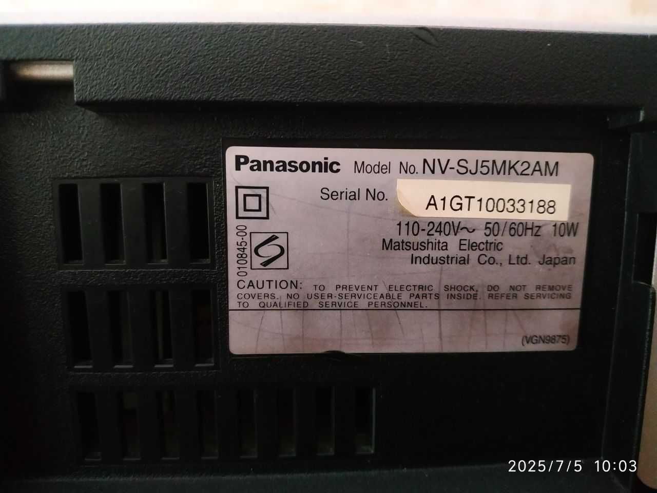 Видеомагнитофон VHS Panasonic + 20 видеокассет видак