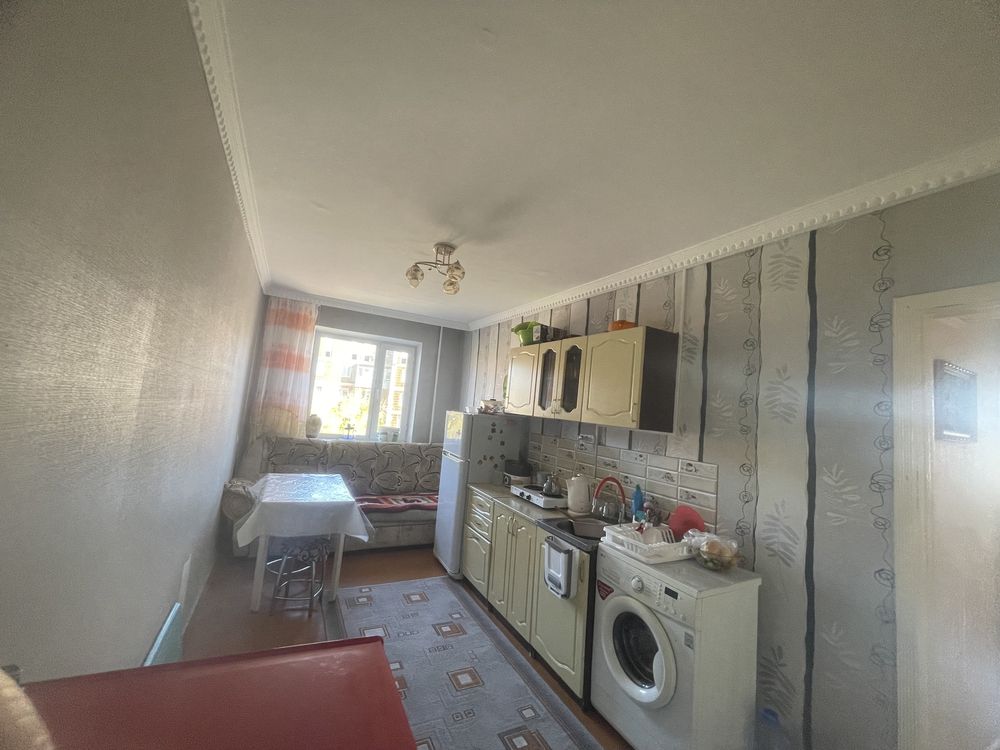 Продаю 4х комнатную квартиру, срочно