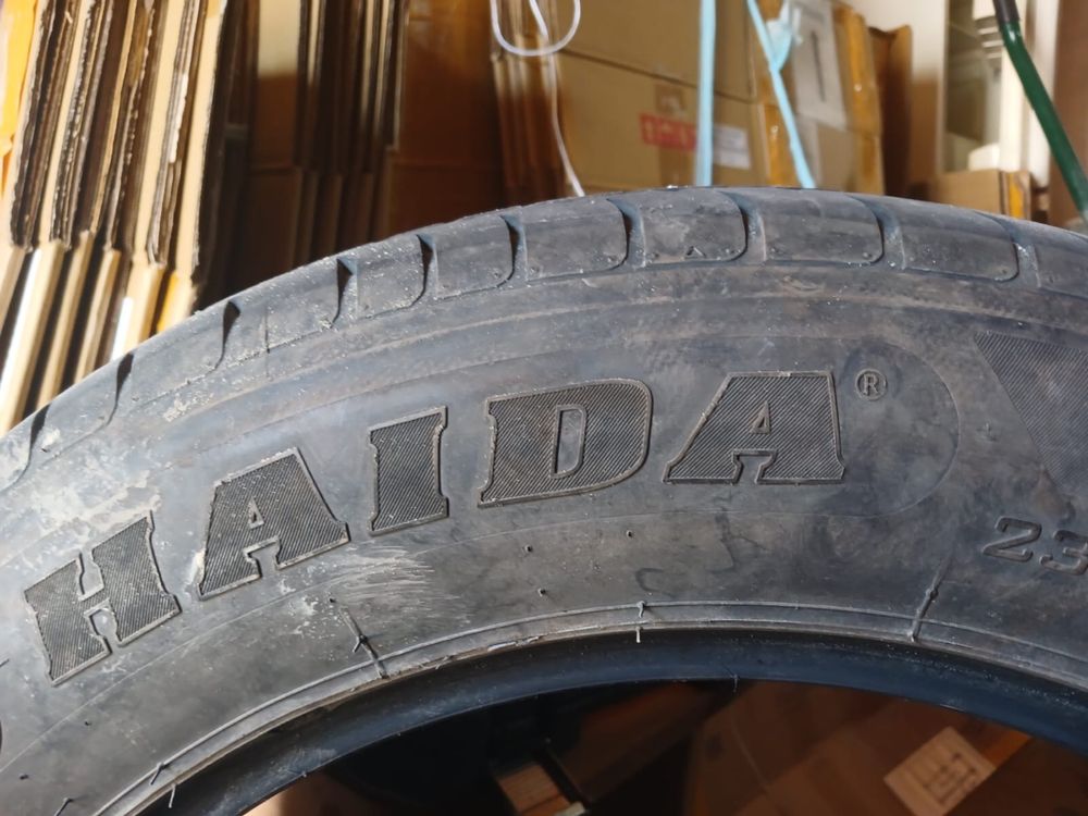 Haida HD927 235/60 R18 103V без шипов.