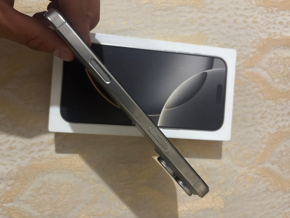 Iphone 16 pro max 256 gb titanum
