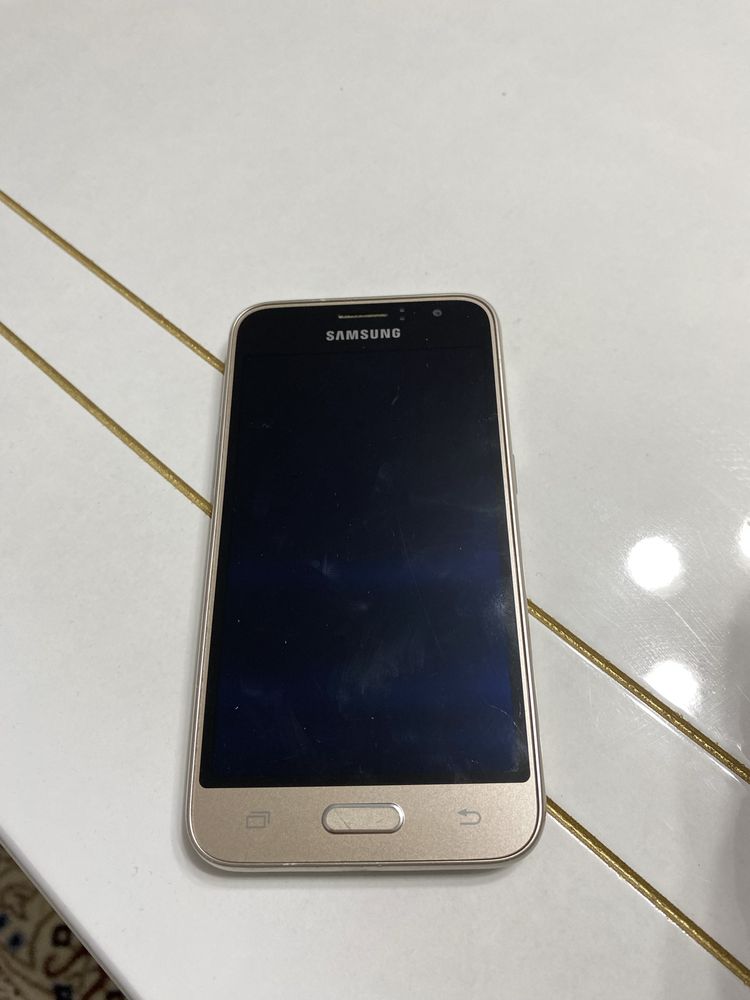 Samsung J1 2016 продается