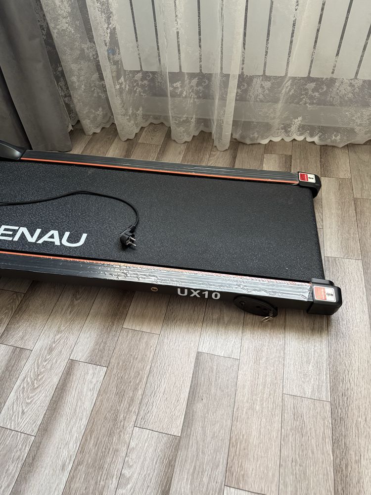 Беговая дорожка дорожка Genau модель UX10