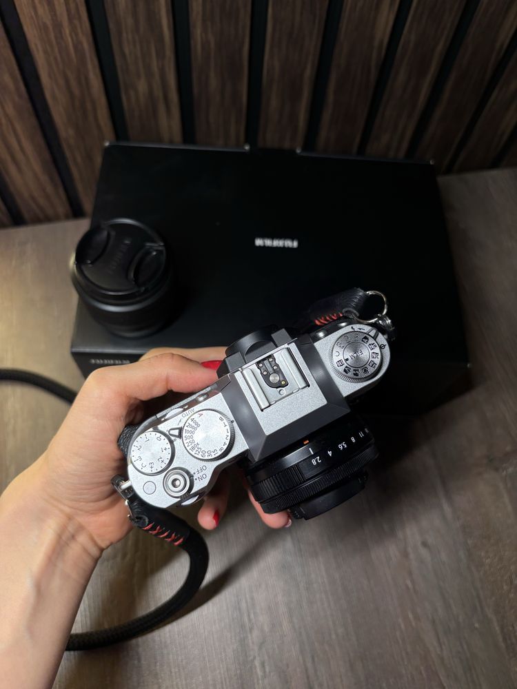 FUJIFILM X-T50 + 2 объектива (15-45mm и 27mm)