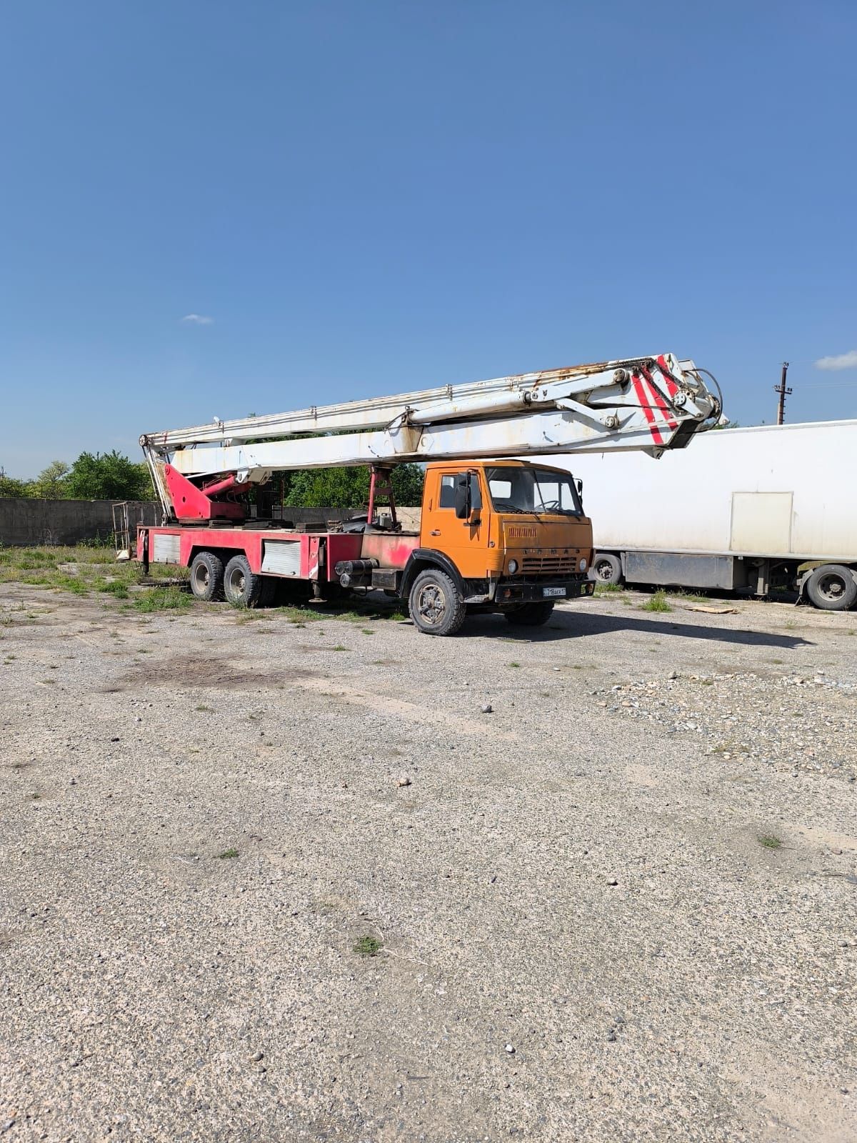 Автовышка 33м высота подьёма