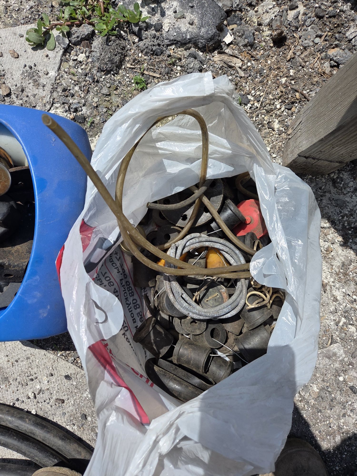 Продам запчасти на волгу