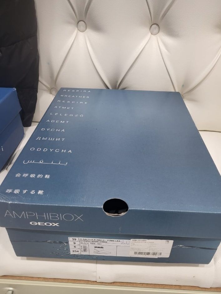 Сапоги ,угги GEOX Новые  Италия .кожа 38-39