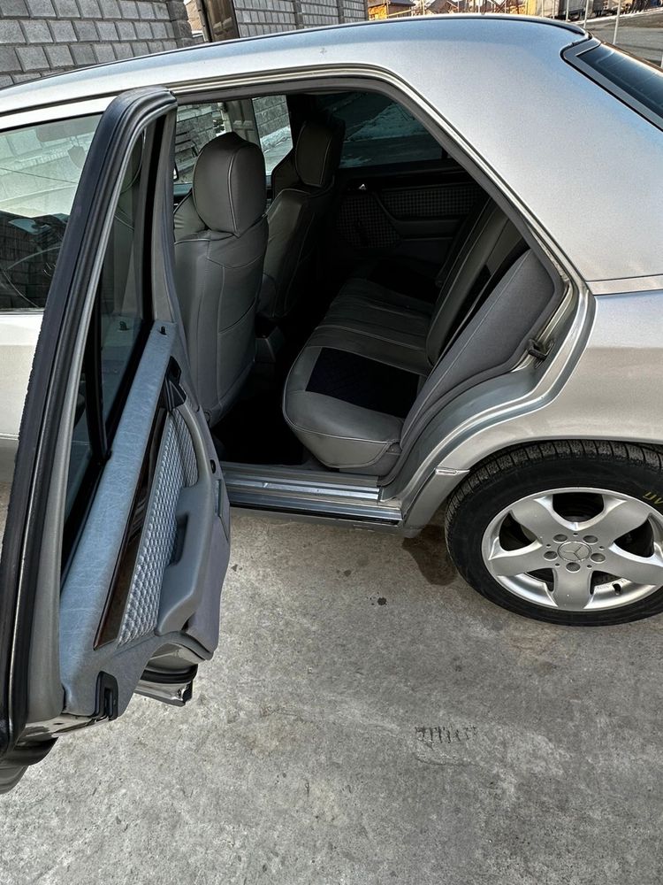 Mersedes Benz E280