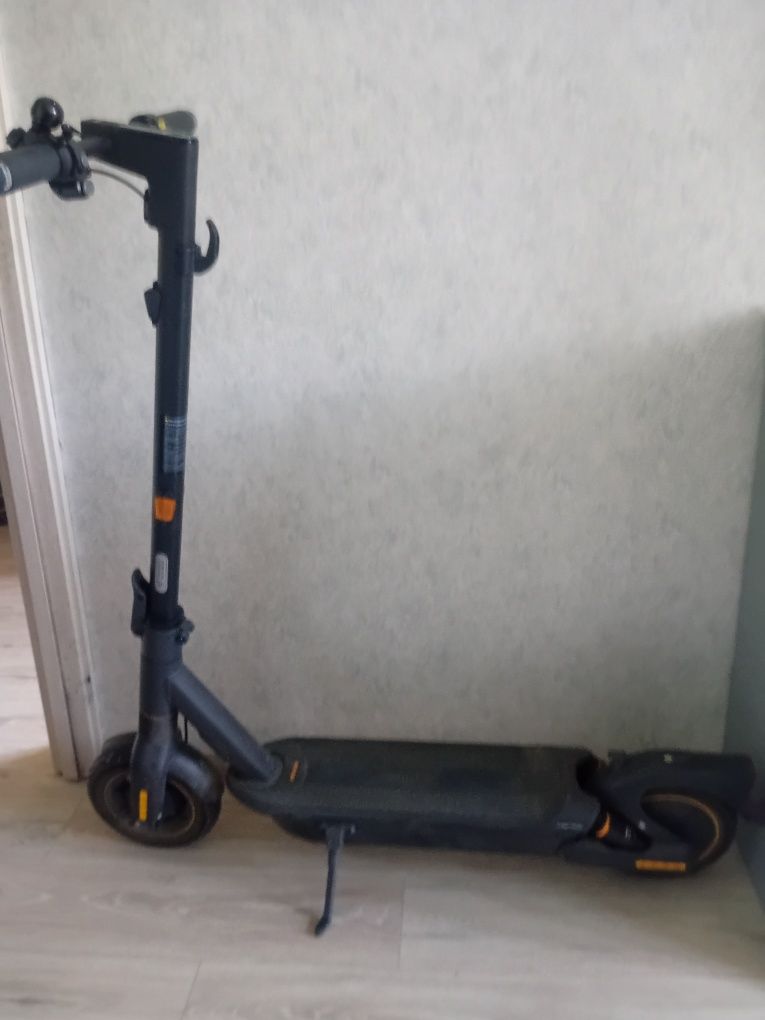 Электросамокат ninebot g2 max