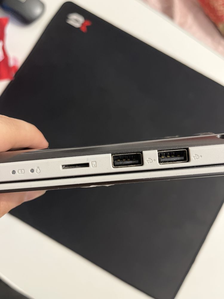 Asus Vivobook S14