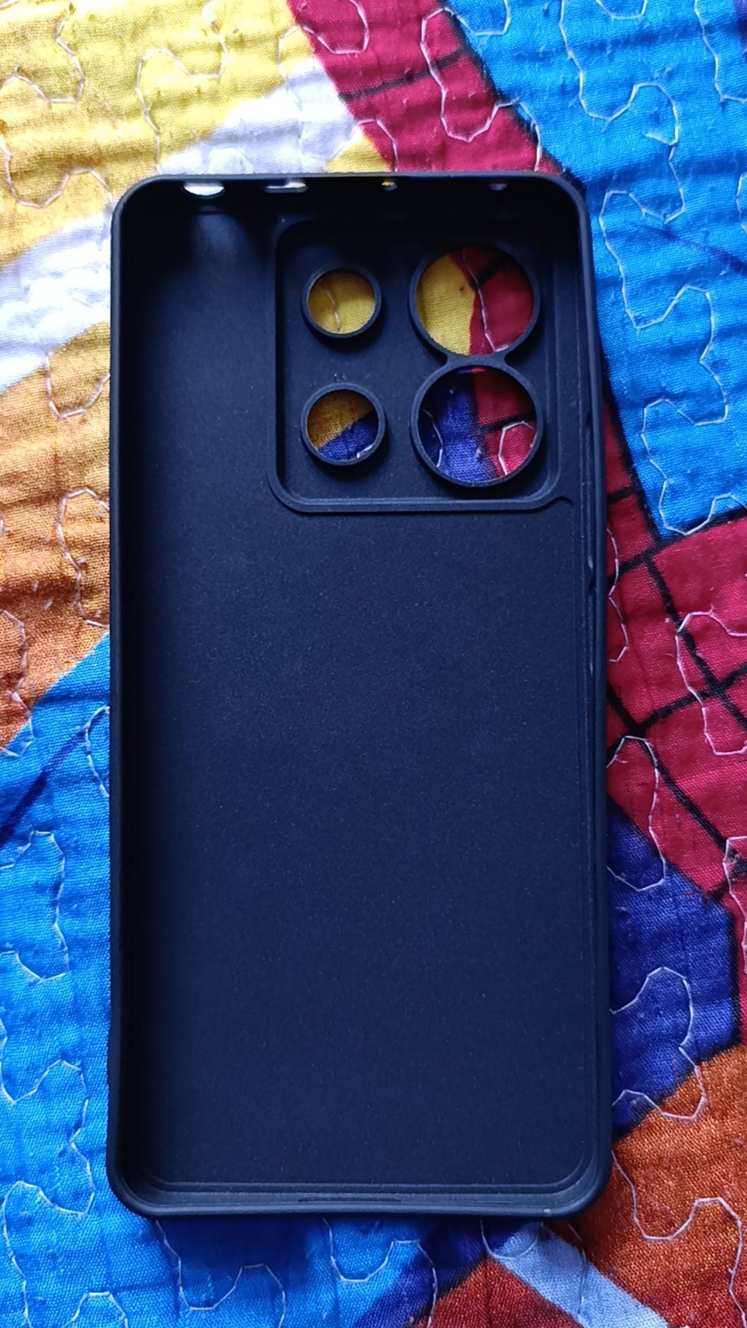 Продам чехол на Redmi note 13 pro