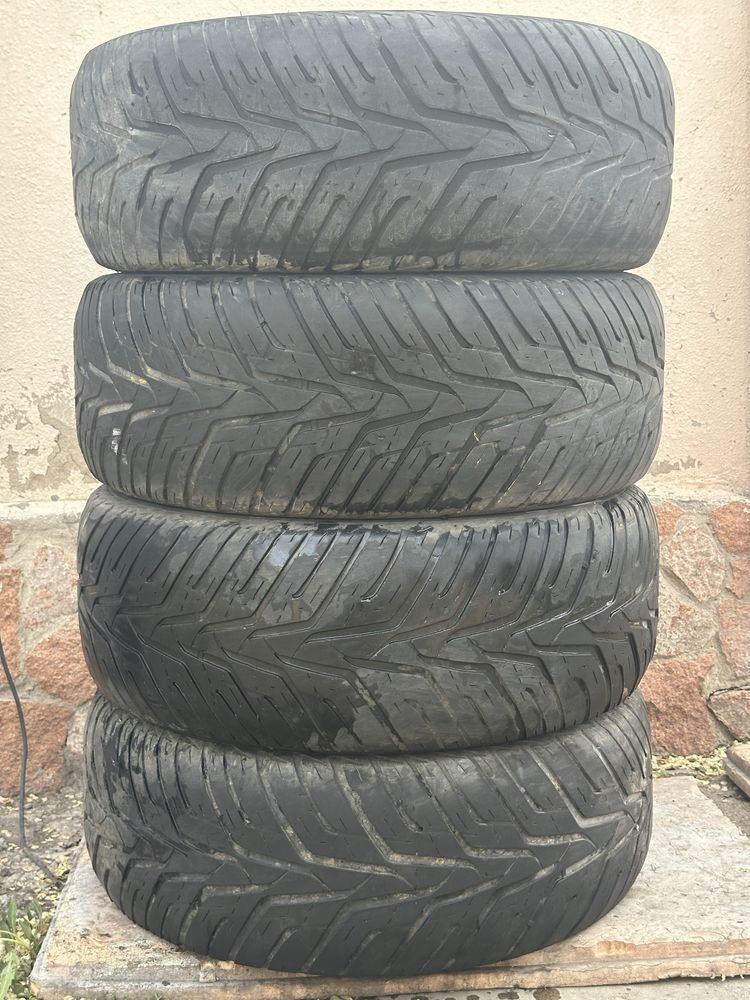 Комплект шин Hankook 285/60/18