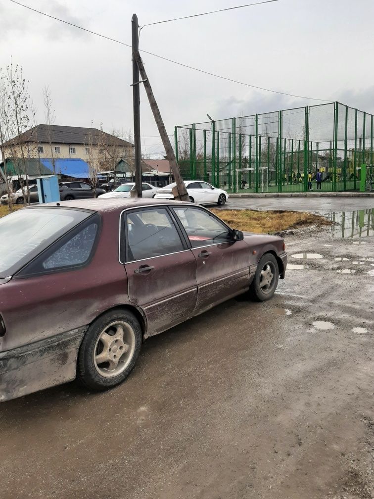 Митсубиси галант